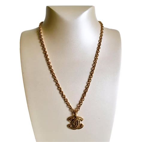 collier style chanel|gold Chanel necklace.